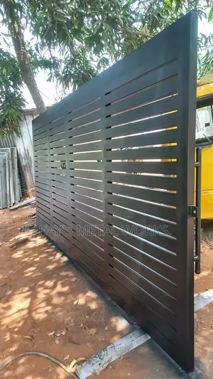 Tog Metal Design Gate
