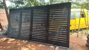 Tog Metal Design Gate