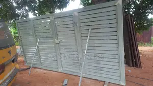 Tog Metal Design Gate