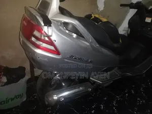 Suzuki Burgman 2013 Gray