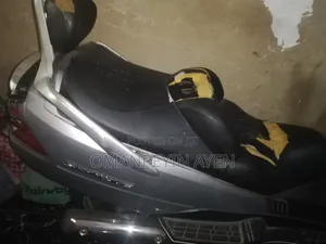 Suzuki Burgman 2013 Gray