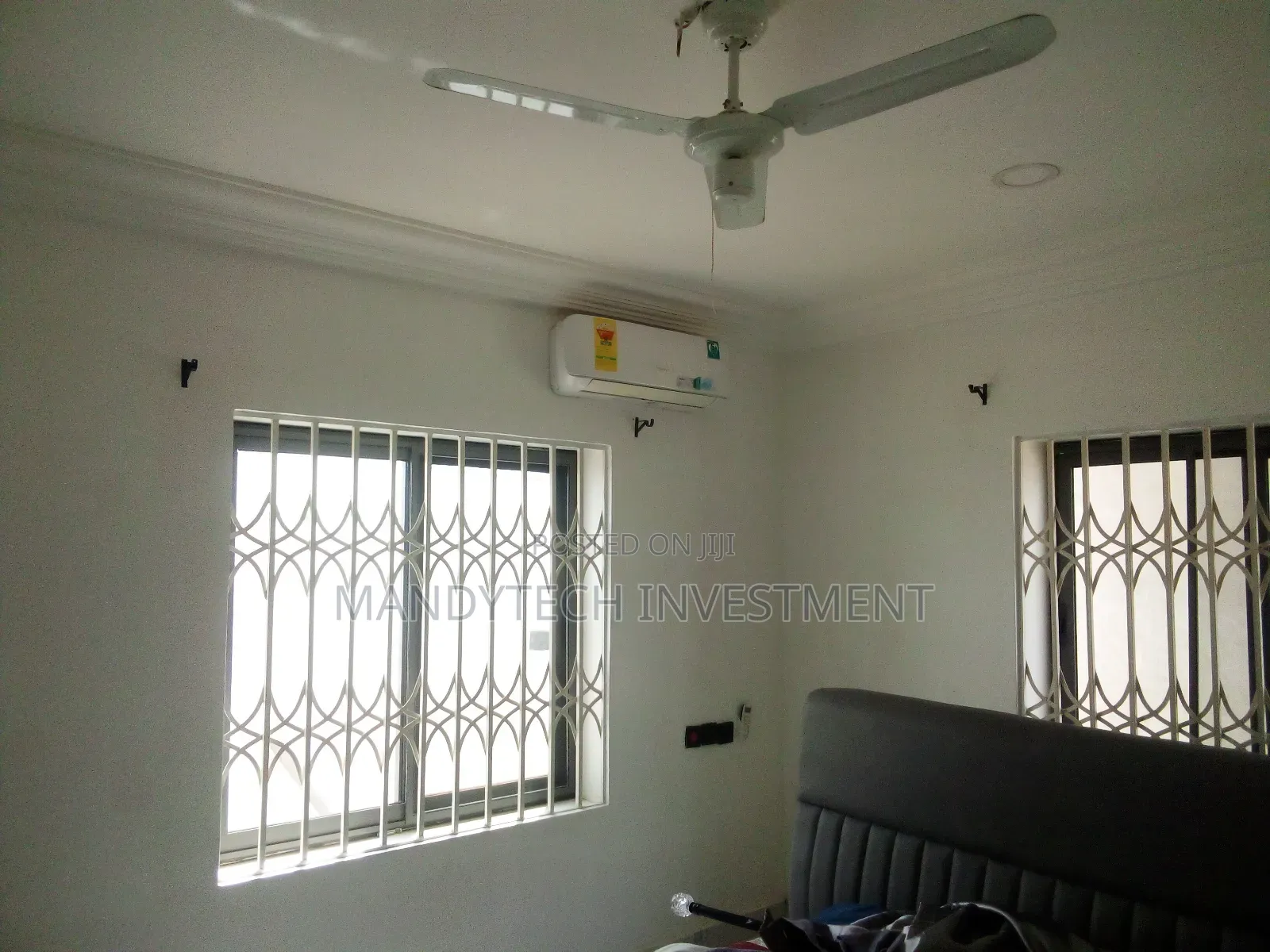 4bdrm Villa in Lake Side Estate for sale