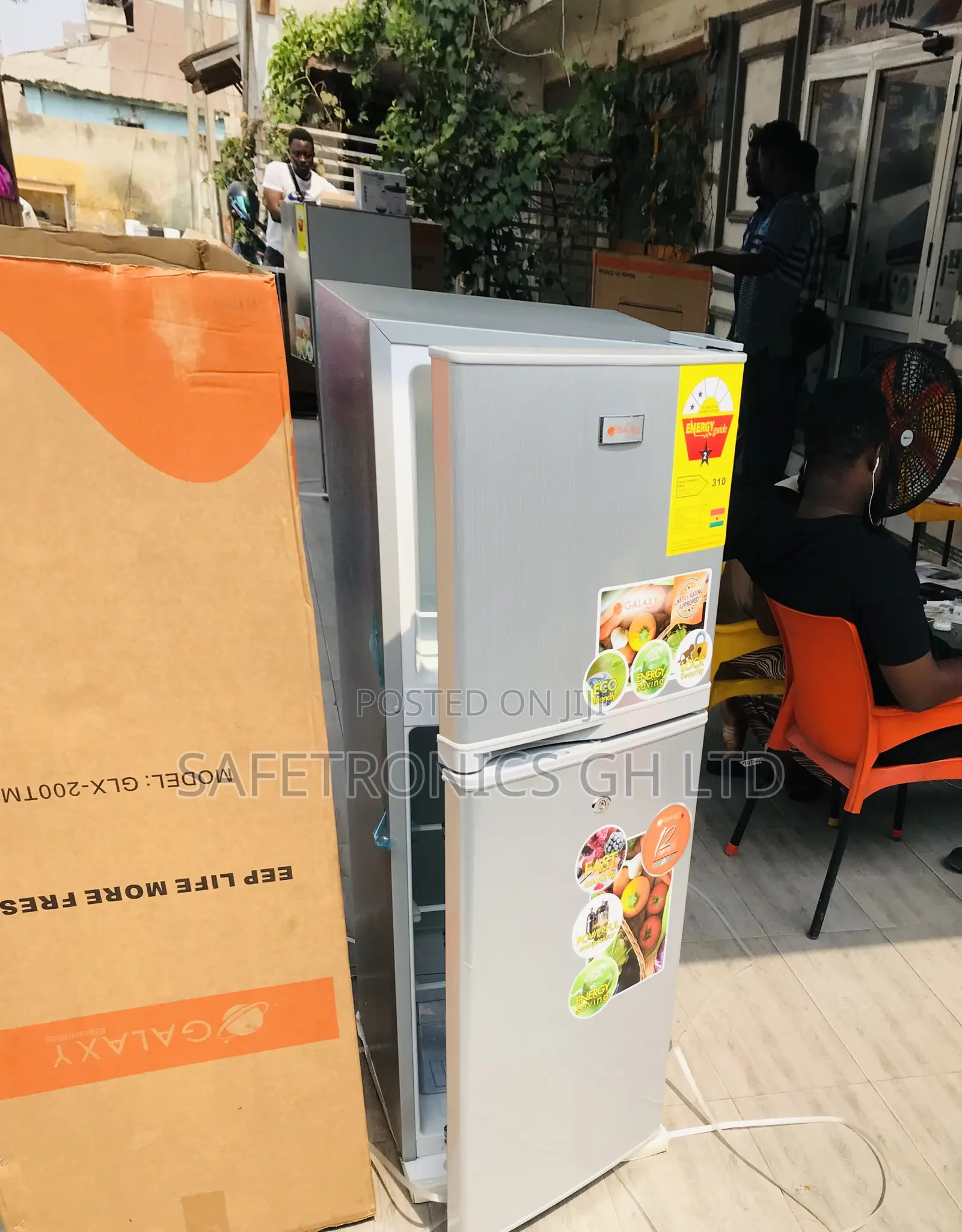Nicely Sealed Bottom Mount Doubledoor GLX-200BF Galaxy