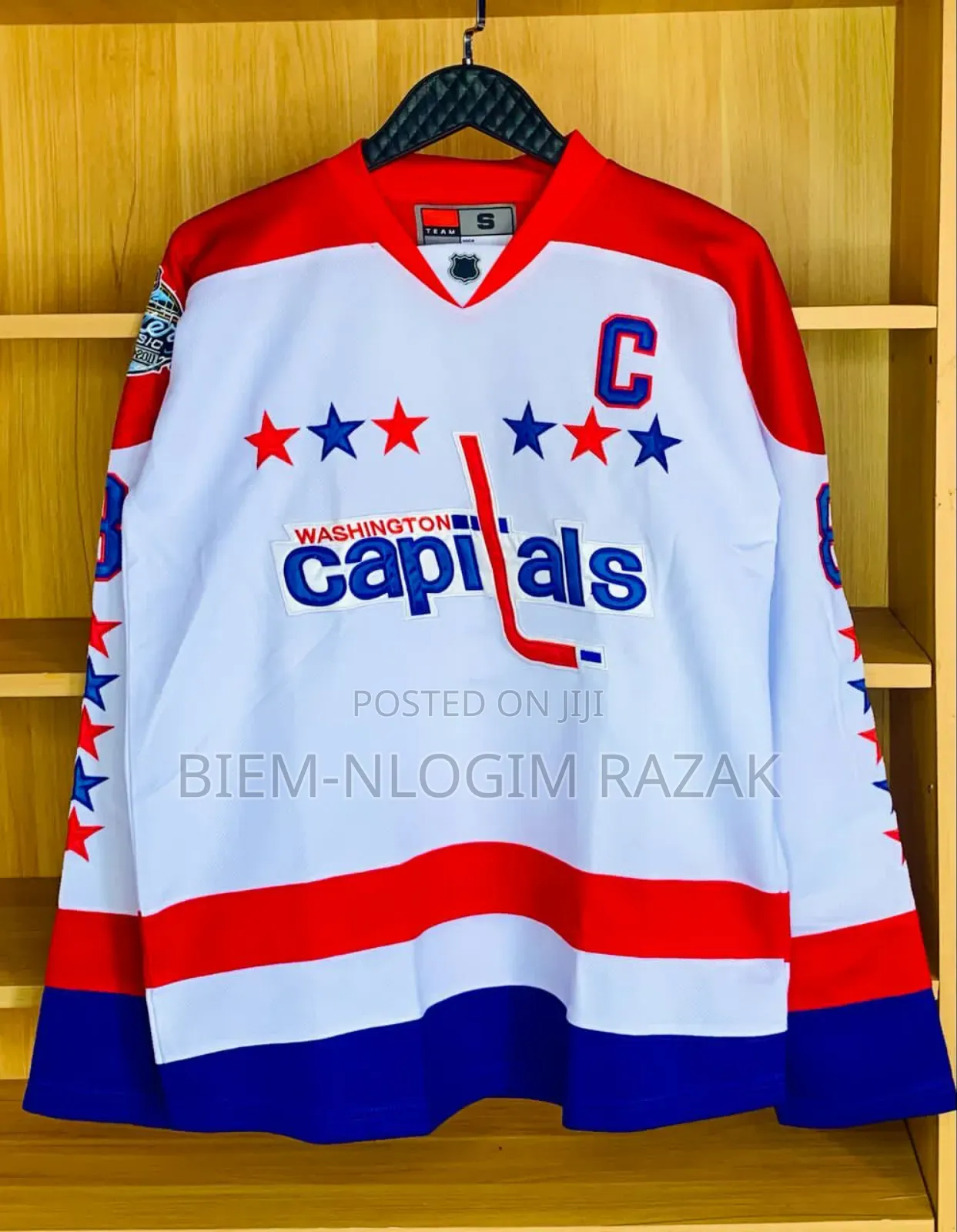 Original NFL Sweatshirt Available in Stock