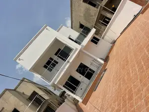 5bdrm House in Pokuase Acp for sale