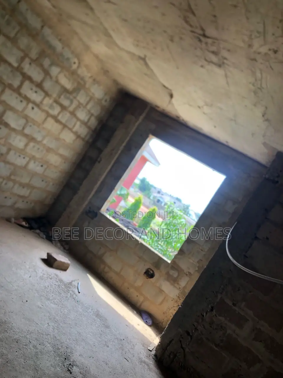 5bdrm House in Bee Decor & Homes, Oyarifa for sale