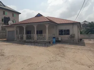 3bdrm House in Kenyasi, Kumasi Metropolitan for sale