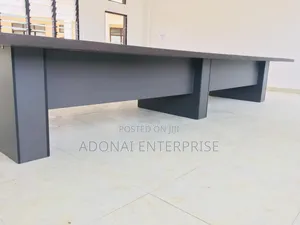 Conference Table 480cm*160cm
Qvhr34