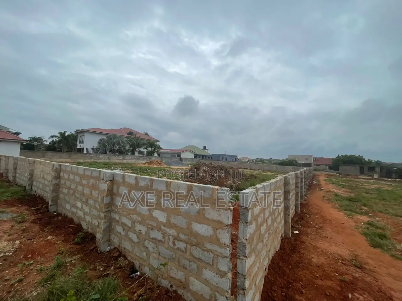 Promotional Prices on Lands With Free Documents