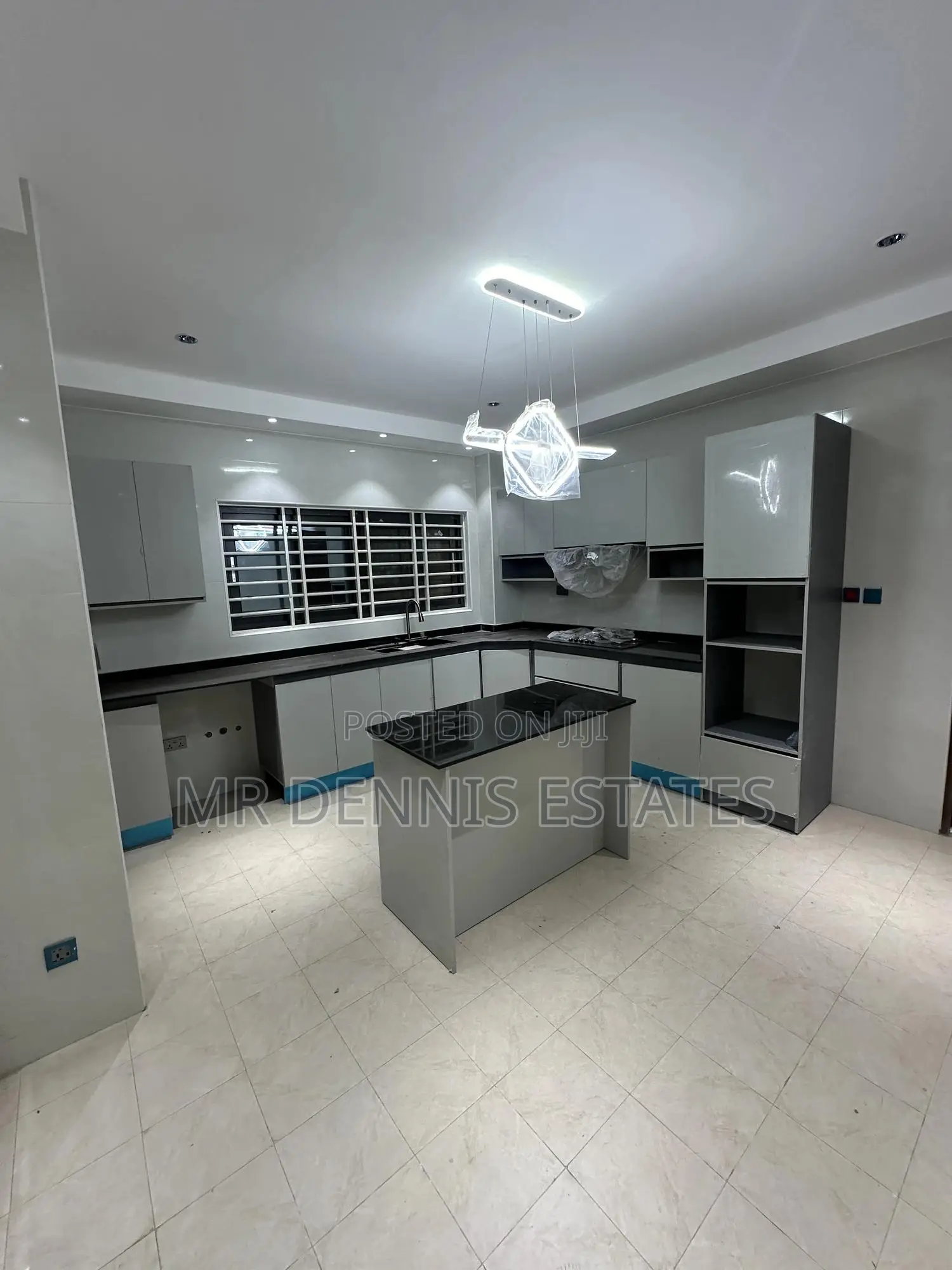 5bdrm House in Mr Dennis Estates, West Hills Mall Area for sale