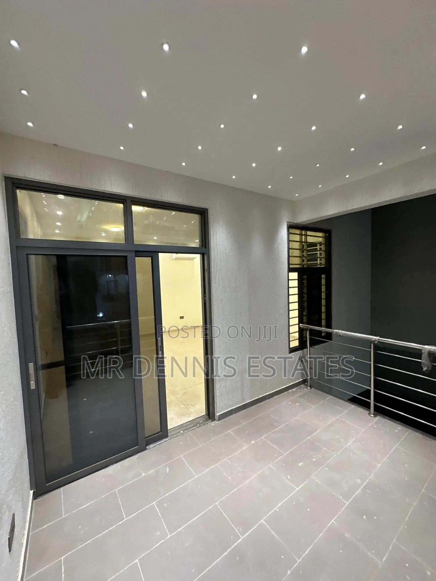 5bdrm House in Mr Dennis Estates, West Hills Mall Area for sale