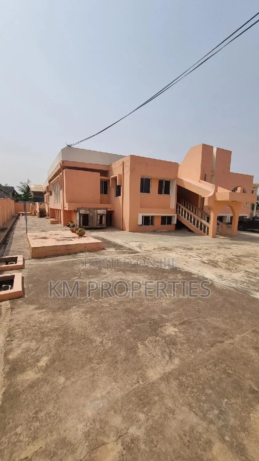 5bdrm House in Dome for sale