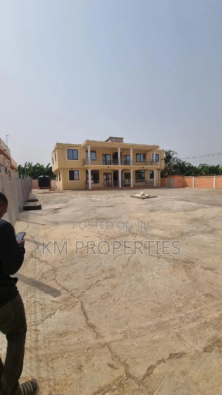 5bdrm House in Dome for sale