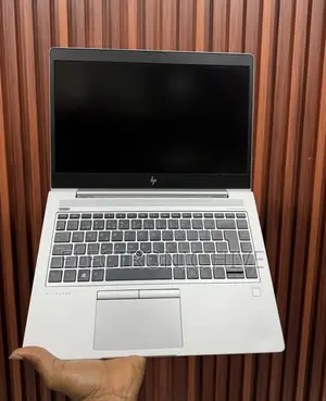 Laptop HP EliteBook 745 G5 8GB AMD Ryzen 3 SSD 256GB