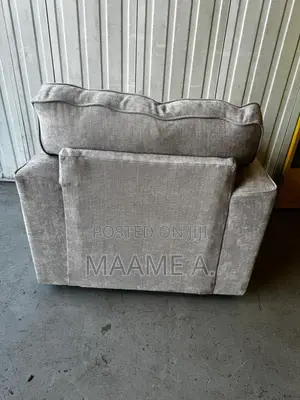 Single Seater Sofa With Pillow