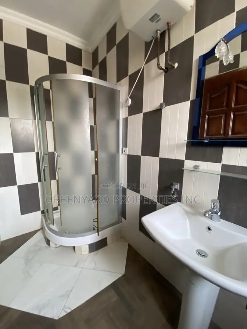 4bdrm House in Adjiringanor, East Legon for rent