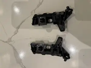 Civic 2022 2023 Front Bumper Outer Retainer