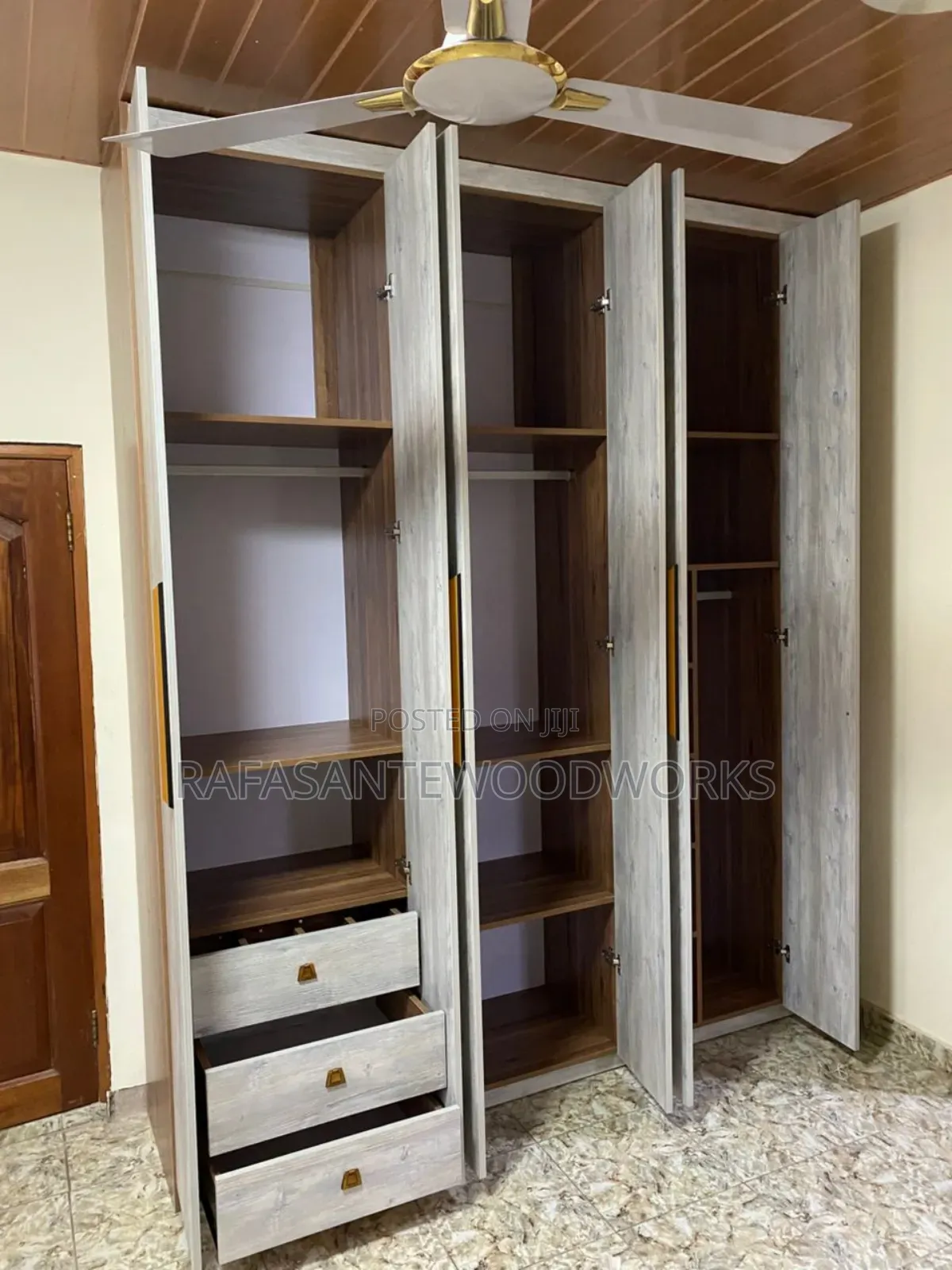 Rafasantewoodworks Wardrobes MDF or Laminated Plywood