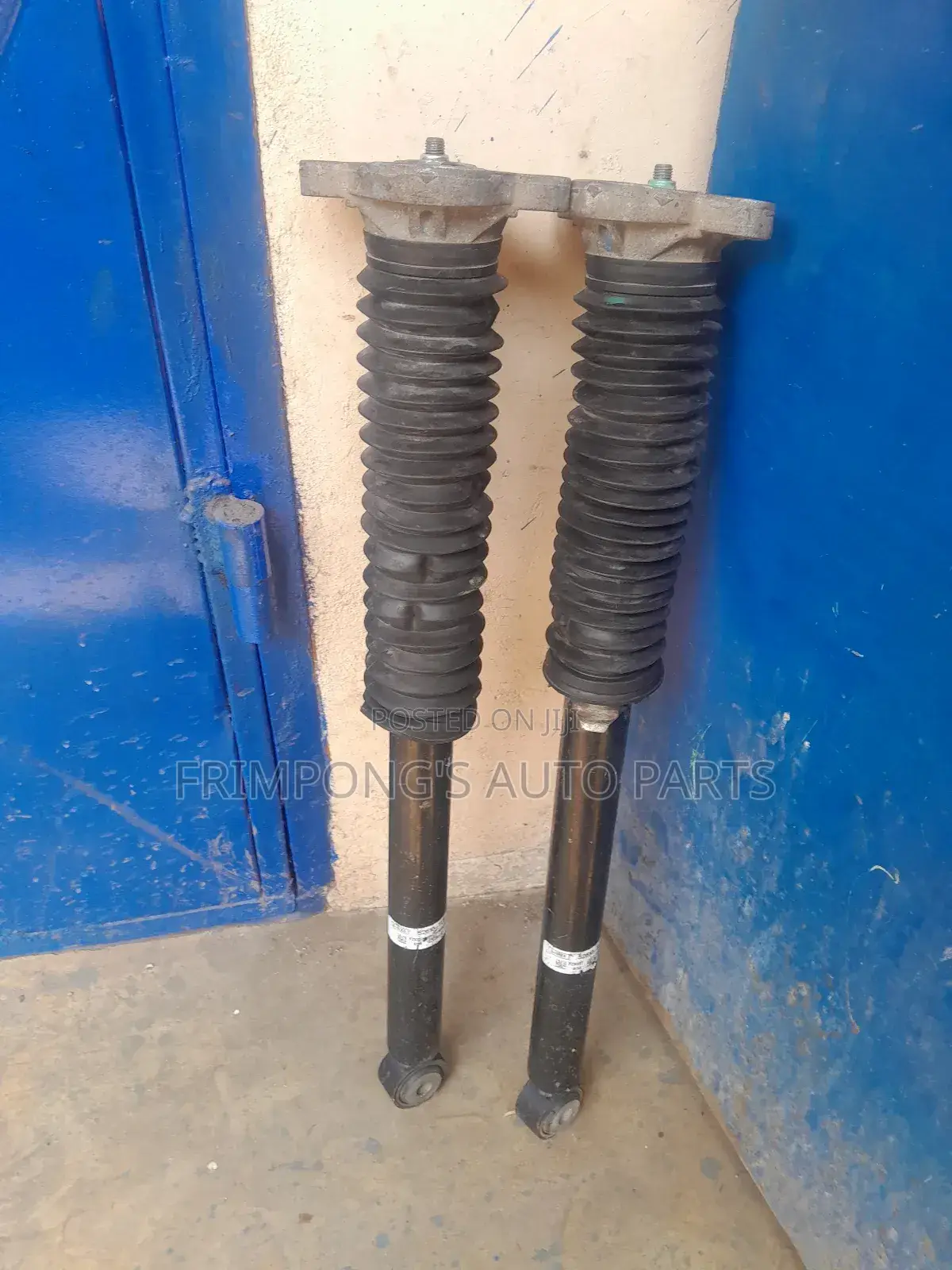 Honda CR-V 2017 to 2022 Back Shocks Absorbers