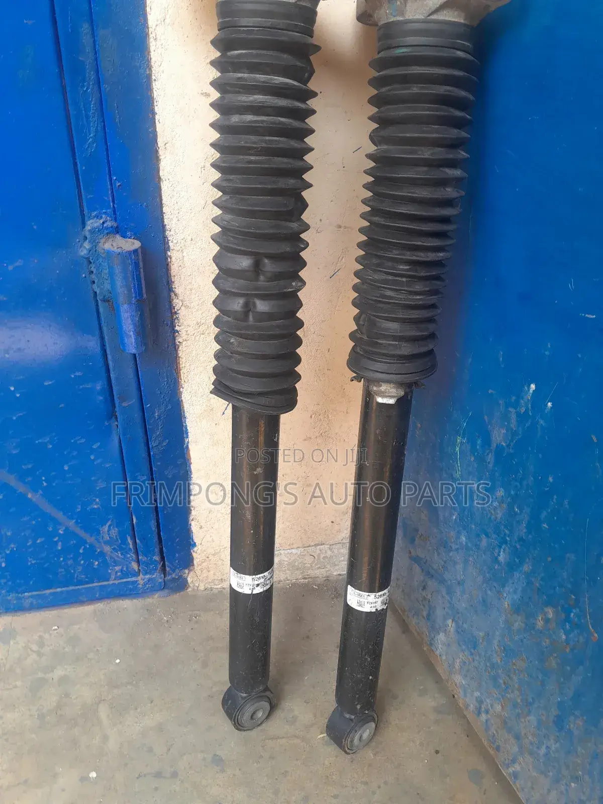 Honda CR-V 2017 to 2022 Back Shocks Absorbers