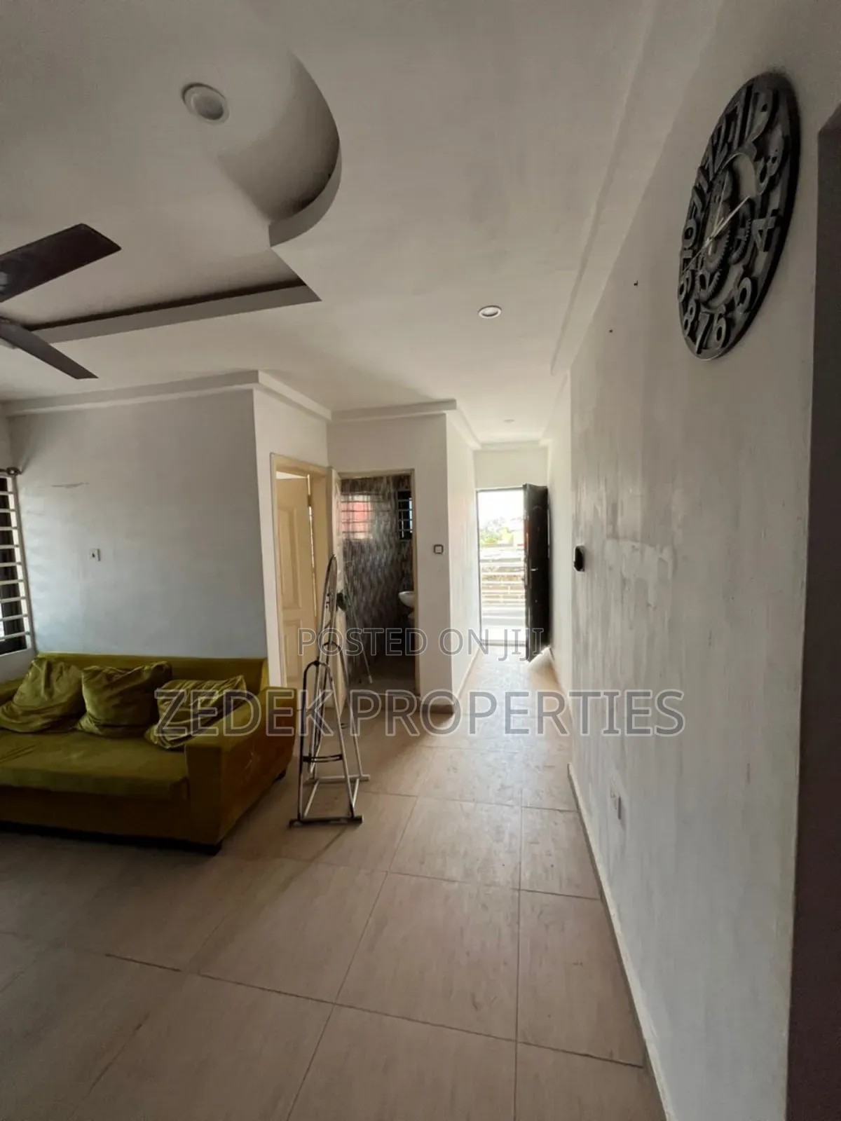2bdrm Mansion in Zedek Properties, Ashomang Estate for rent