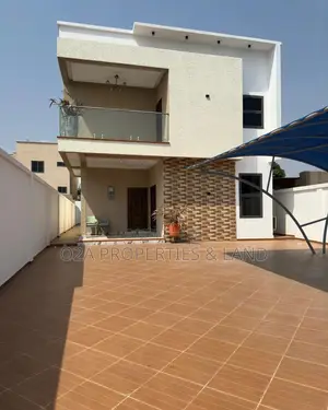 4bdrm House in Tema, Sakumono for sale