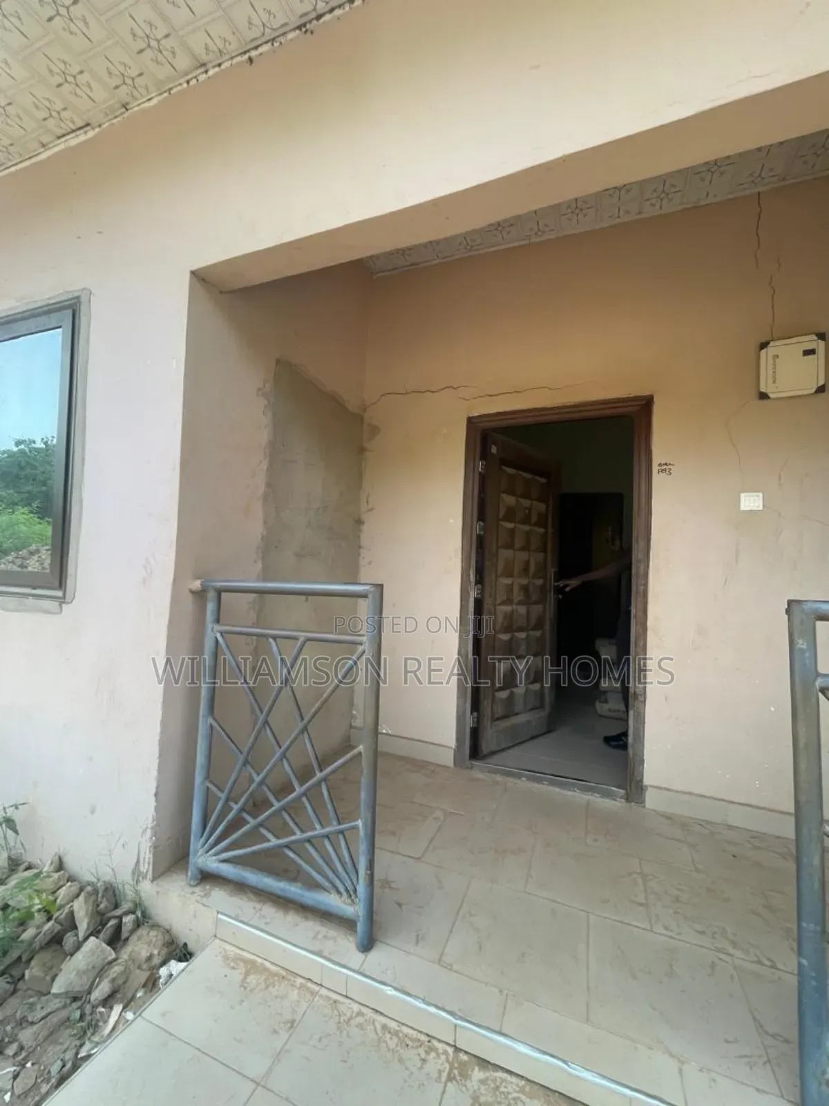 1bdrm Apartment in Papaye Area, Spintex for rent