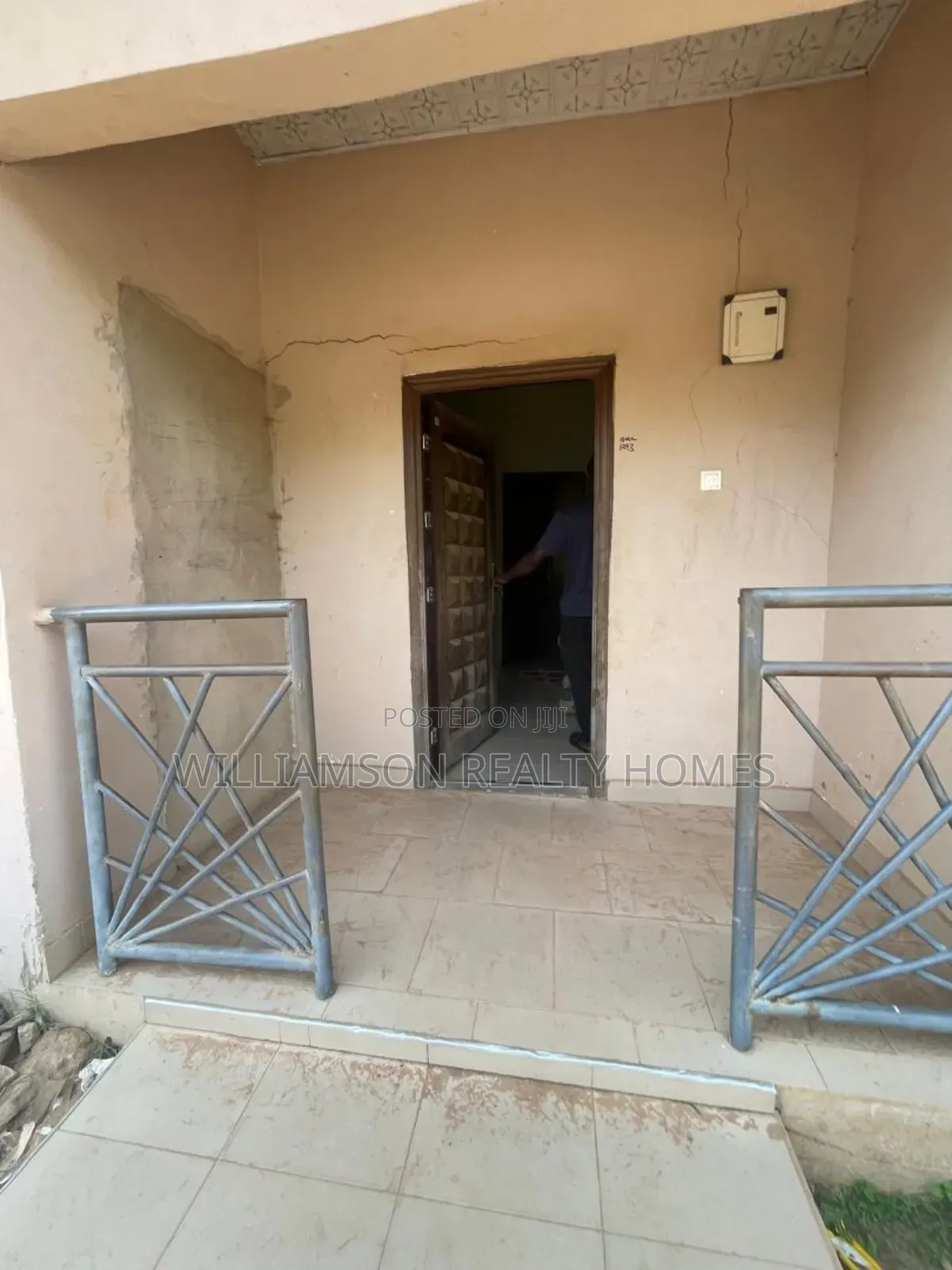 1bdrm Apartment in Papaye Area, Spintex for rent