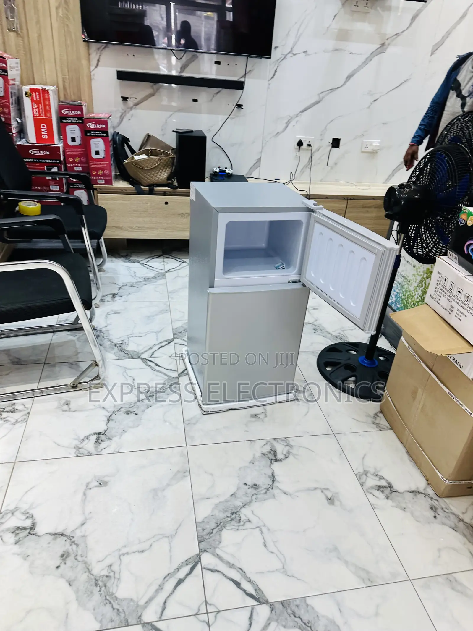 Quality Sleek Double Door Fridge Nasco Table Top