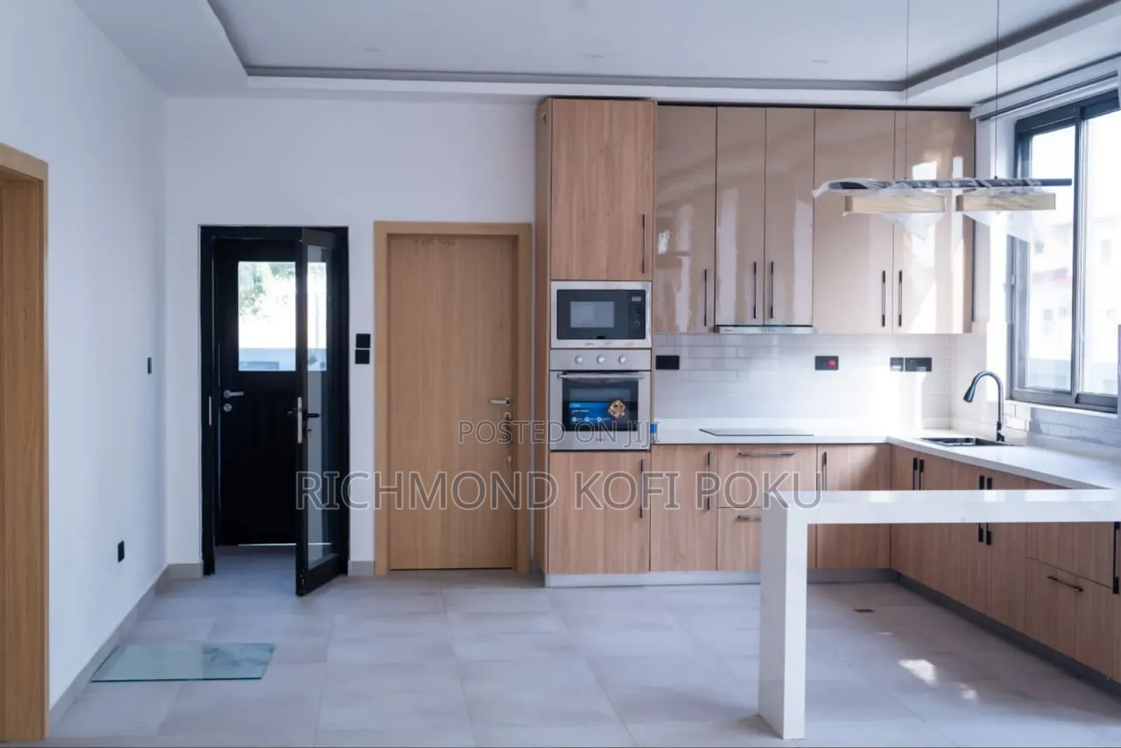 2bdrm Apartment in Kofi'S Realty, Airport Residential Area for rent