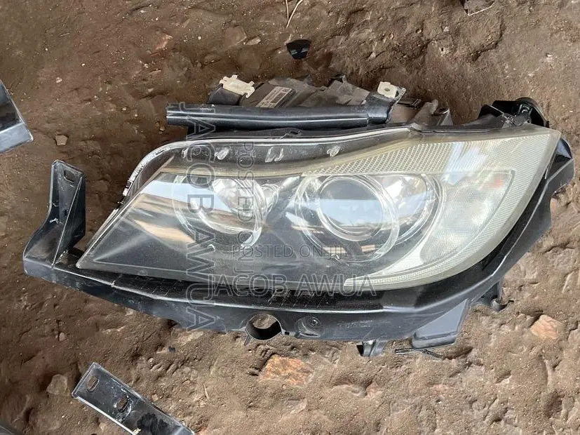 BMW 3 Series E90 2007 Headlight Available