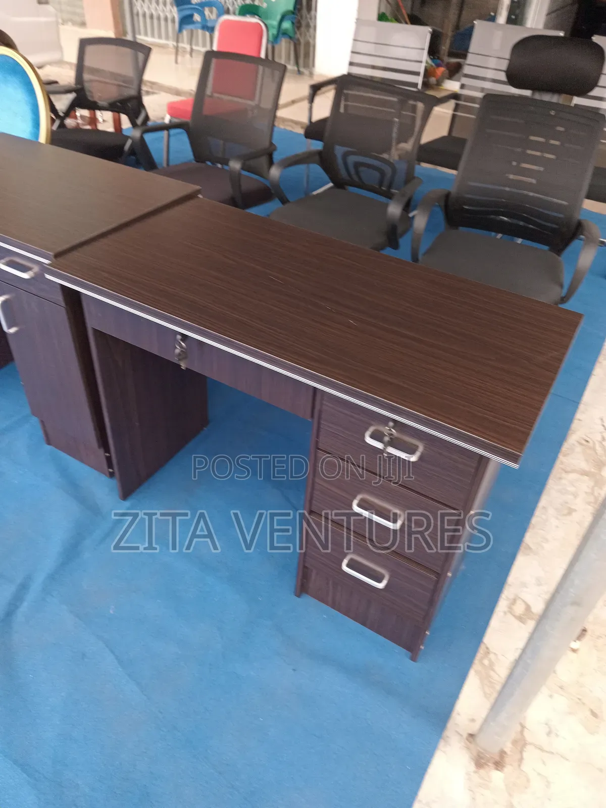 Classroom Block Teacher Table