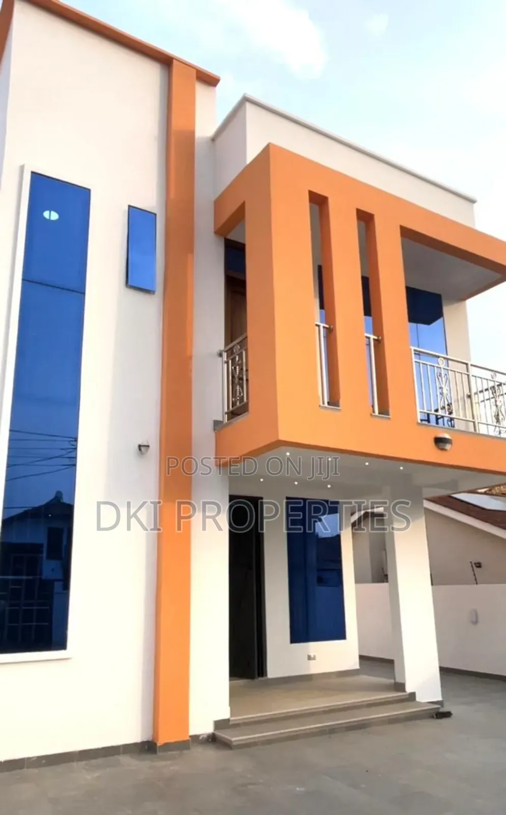 3bdrm House in Dki Properties, East Legon for sale
