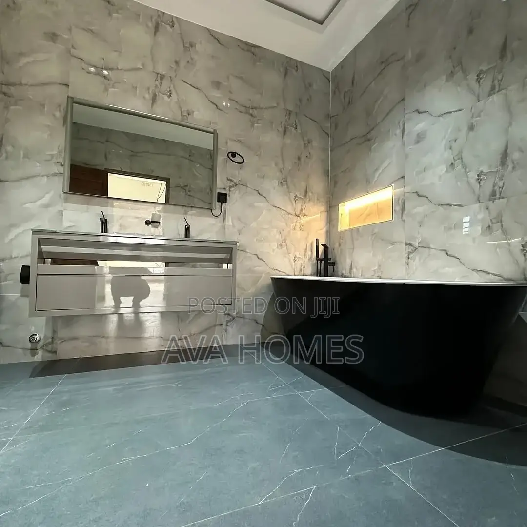 4bdrm Duplex in Lakeside Estate, Ashaley Botwe for sale
