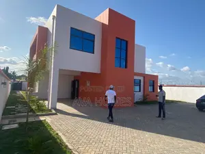 4bdrm Duplex in East Legon Hills for rent