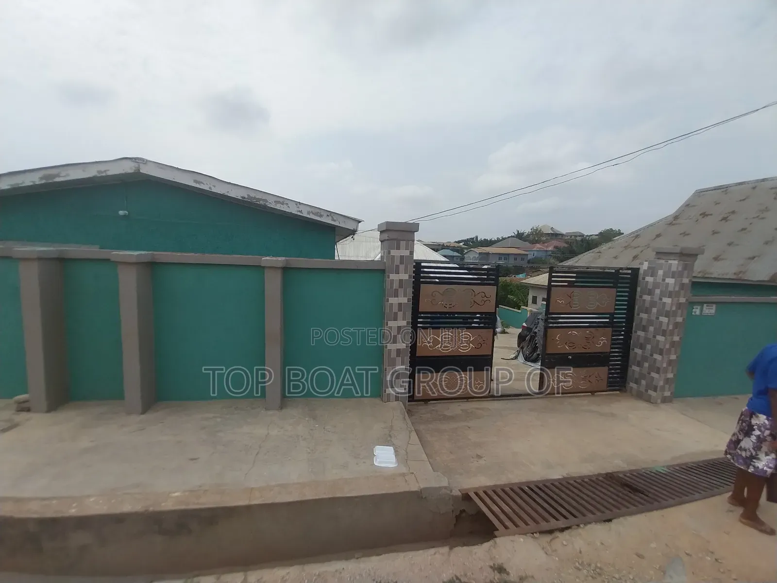 6bdrm House in Top-Boat Estate, Kumasi Metropolitan for sale