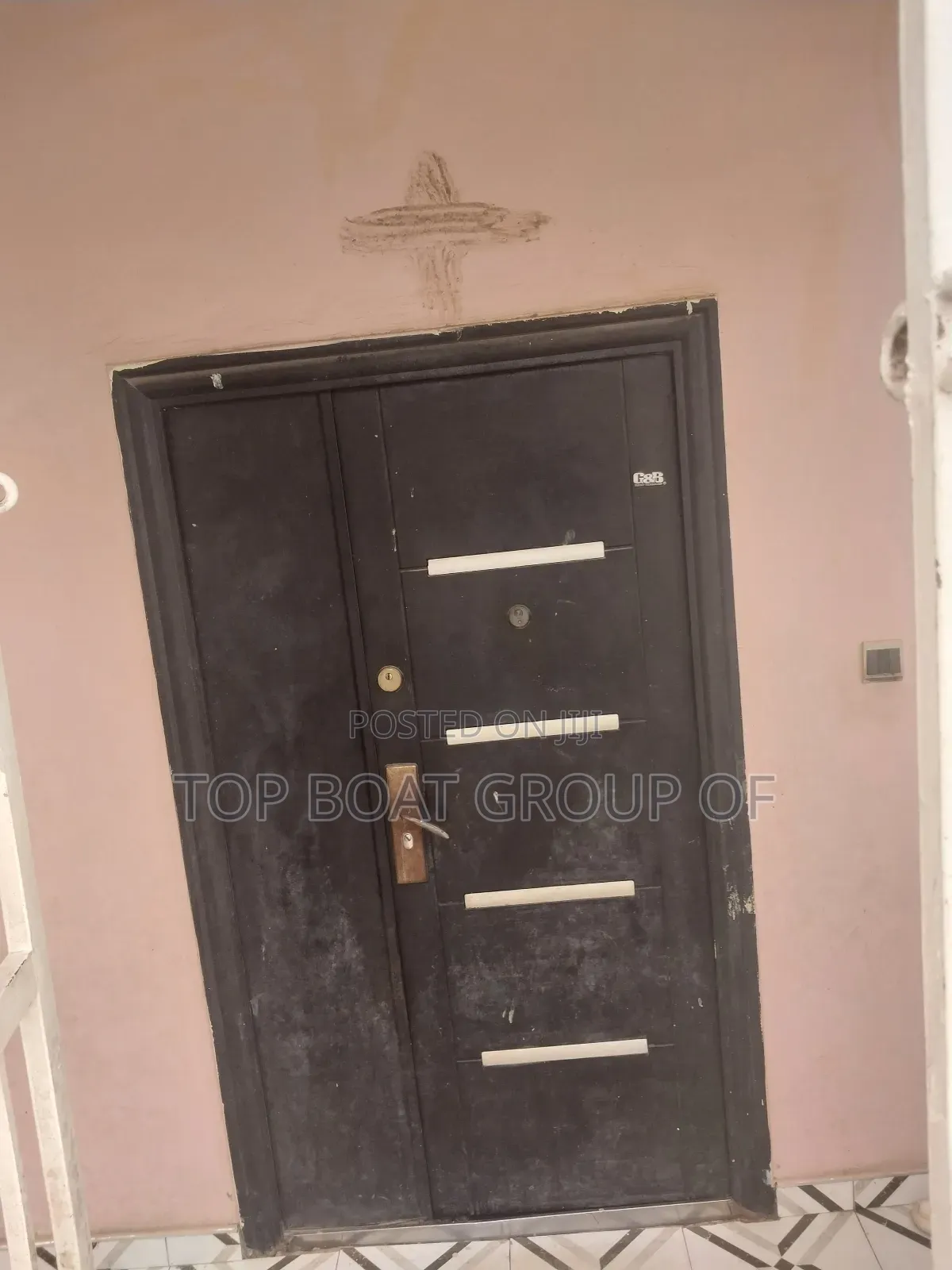 6bdrm House in Top-Boat Estate, Kumasi Metropolitan for sale