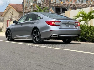 Honda Accord Sport (1.5L 4cyl Turbo CVT) 2019 Gray