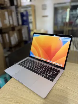 Laptop Apple MacBook Pro 2019 8GB Intel Core i5 SSD 256GB