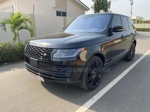 Land Rover Range Rover Vogue 2022 Black