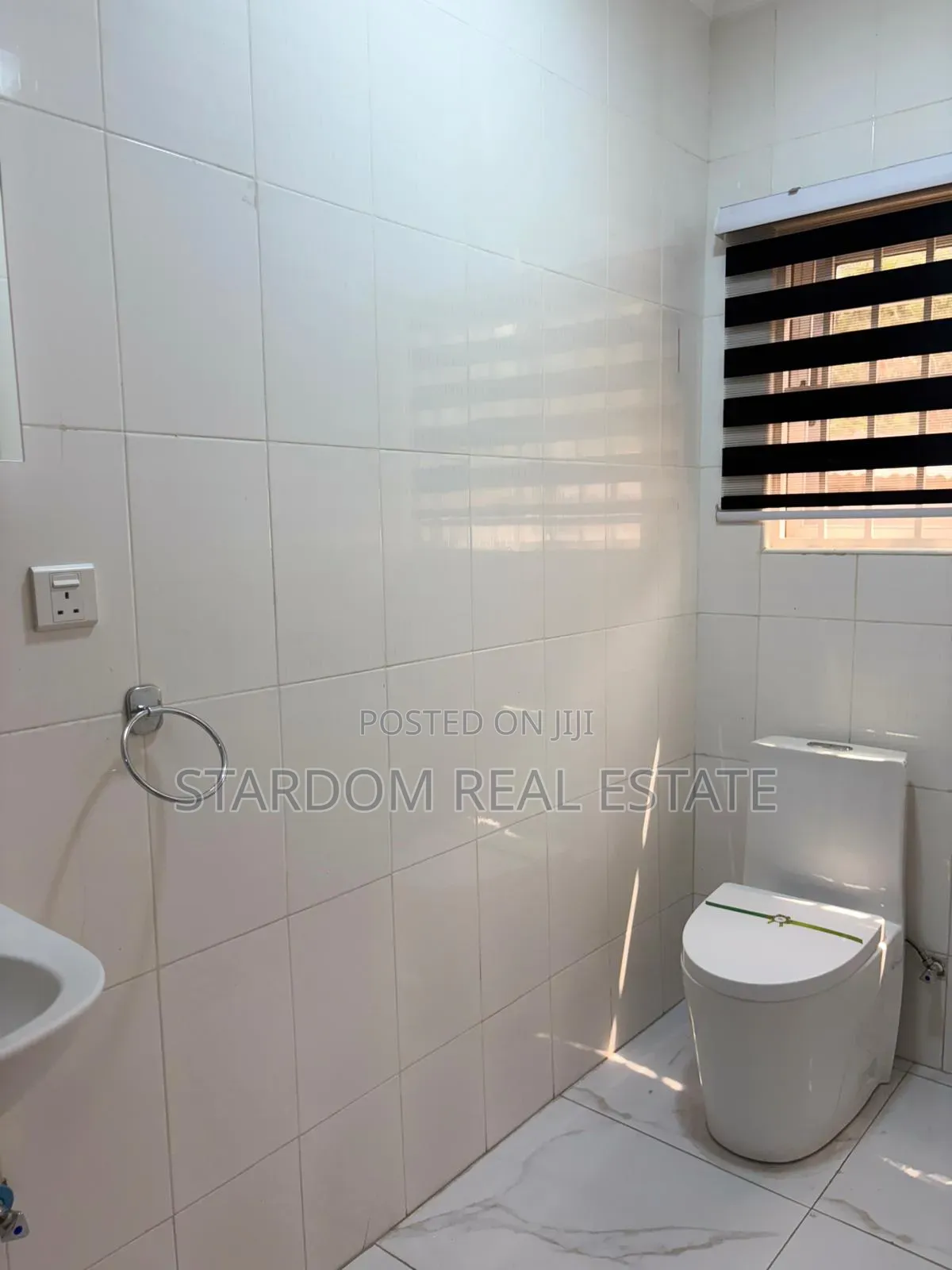 3bdrm Apartment in East Airport, Spintex for rent