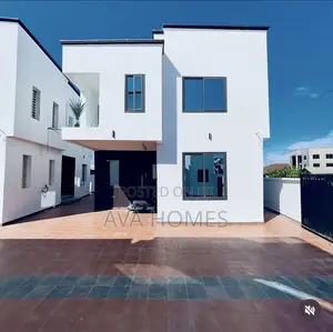 3bdrm Townhouse/Terrace in Ashaley Botwe School for sale