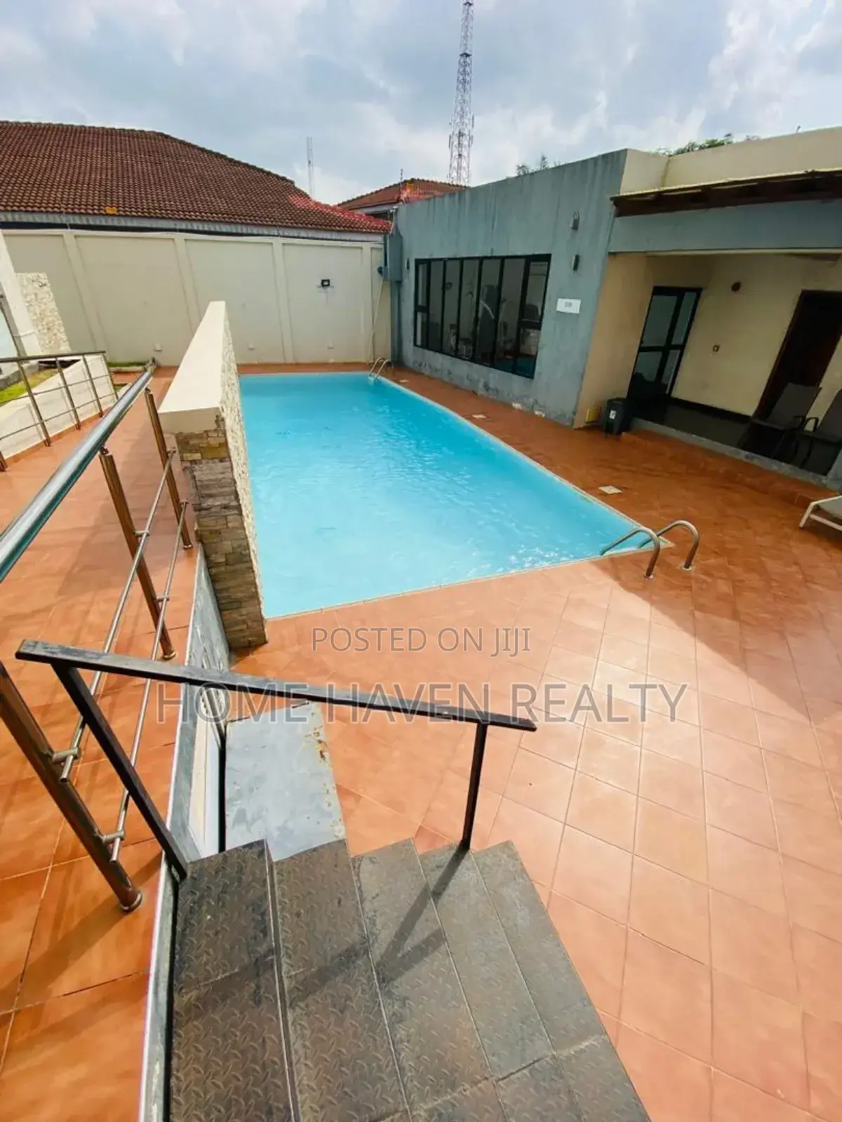 Furnished 3bdrm Apartment in Dzorwulu for rent