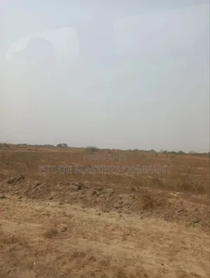 Build in a Captivating Environment at Lakpleku