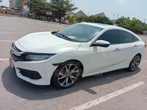 Honda Civic Touring Sedan 2019 White