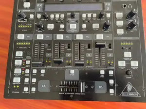 Behringer Professional Digital Mixer DDM 4000