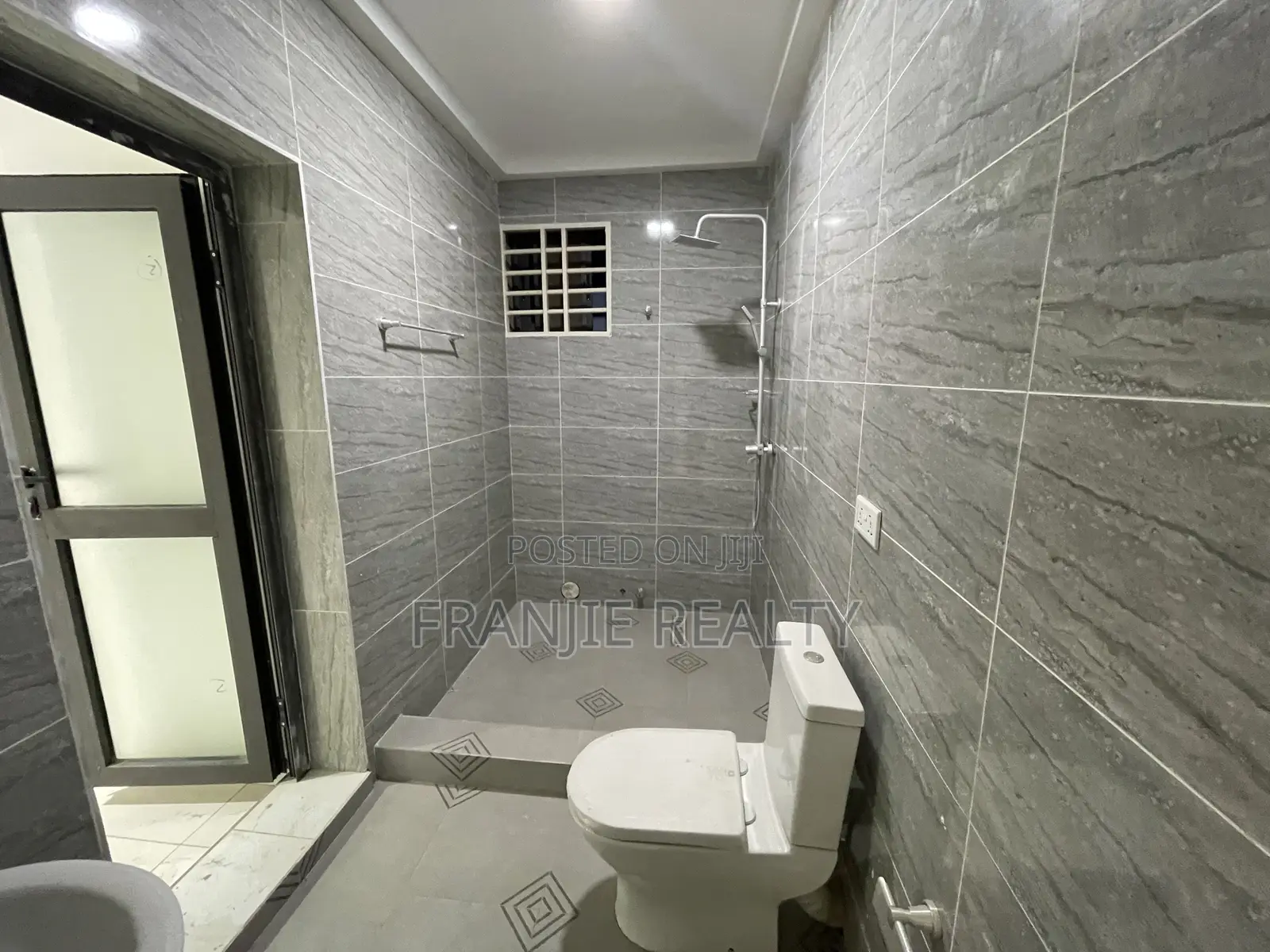2bdrm Apartment in Pokuase for rent