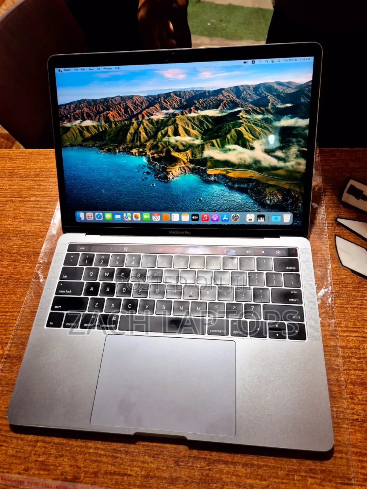 Laptop Apple MacBook Pro 2017 16GB Intel Core i7 SSD 512GB