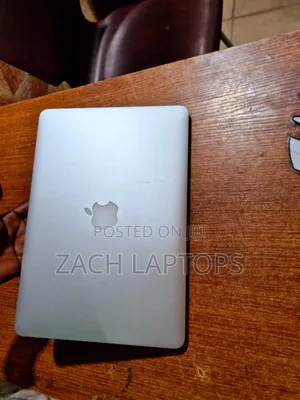 Laptop Apple MacBook 2015 8GB Intel Core I5 SSD 256GB