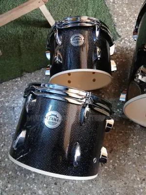 Tama Drums Set, 5pcs